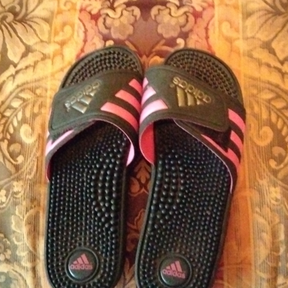 Sandals - Picture 4 of 4